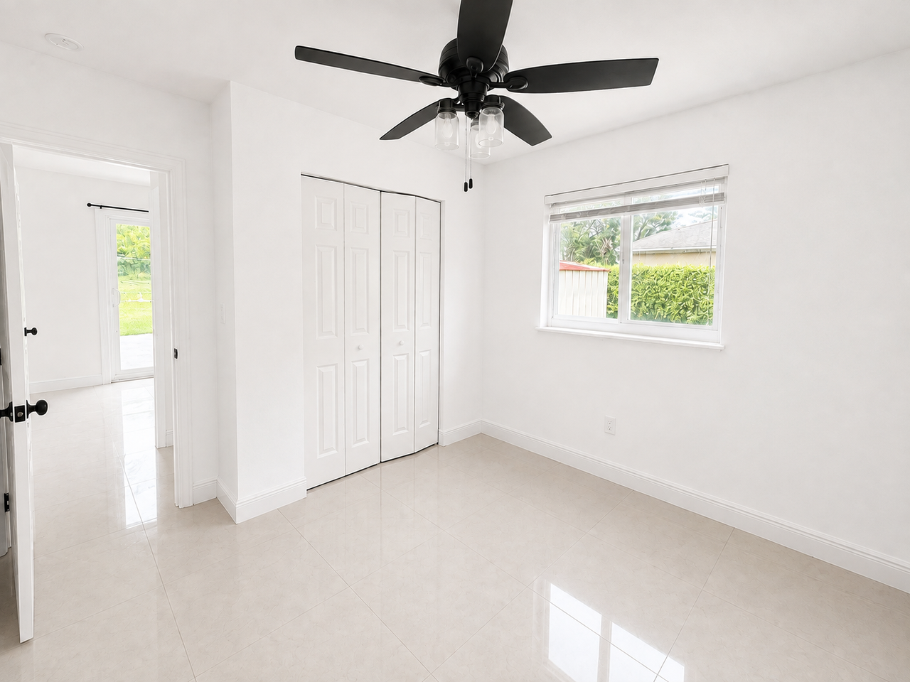 736 Nw 8th Ave #NA - Photo 7 of 12