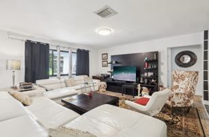 featured image of 314 Ne 85th St #NA