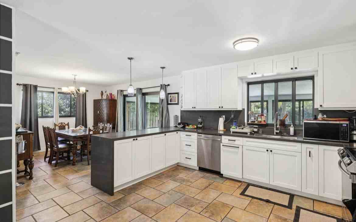 314 Ne 85th St #NA - Photo 3 of 20