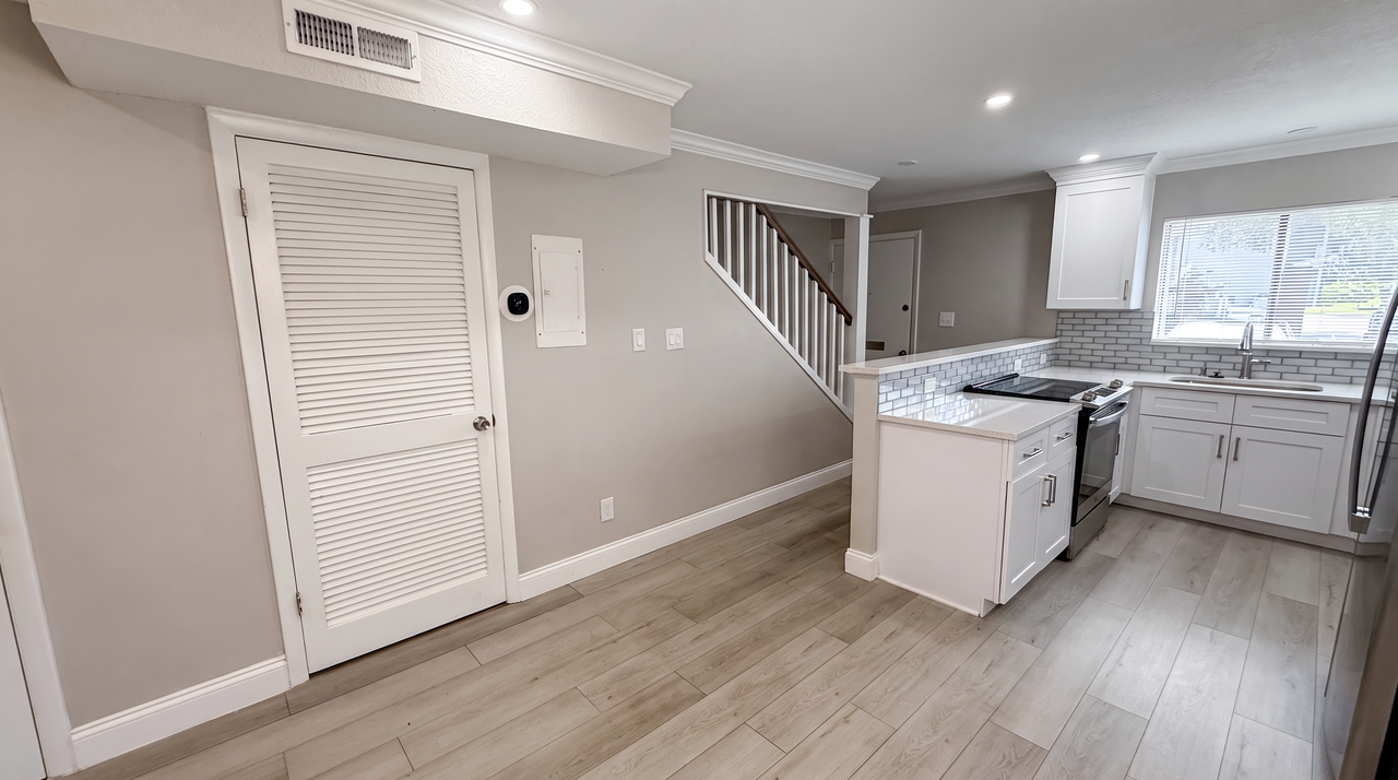 121 Springwood Cir #A - Photo 5 of 28