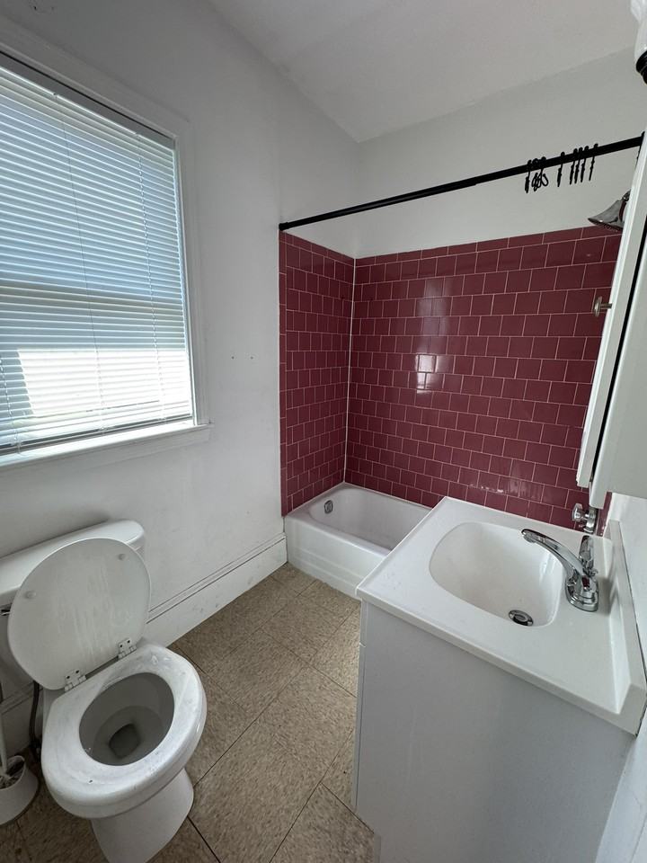 23 Myrtle St #1 - Photo 2 of 14