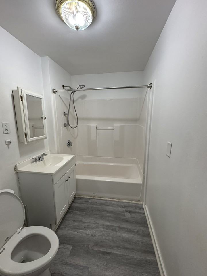 23 Myrtle St #1 - Photo 5 of 14