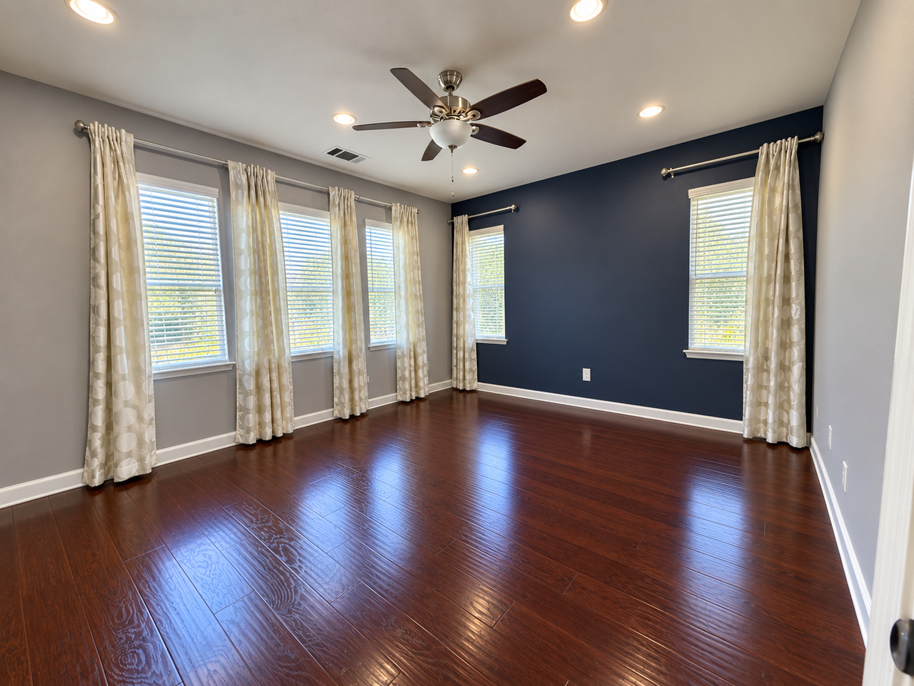 1083 Cotton Wood Ct #NA - Photo 6 of 16