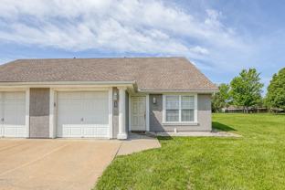 234 Sw Chartwell Cir #234 - Photo 1 of 1