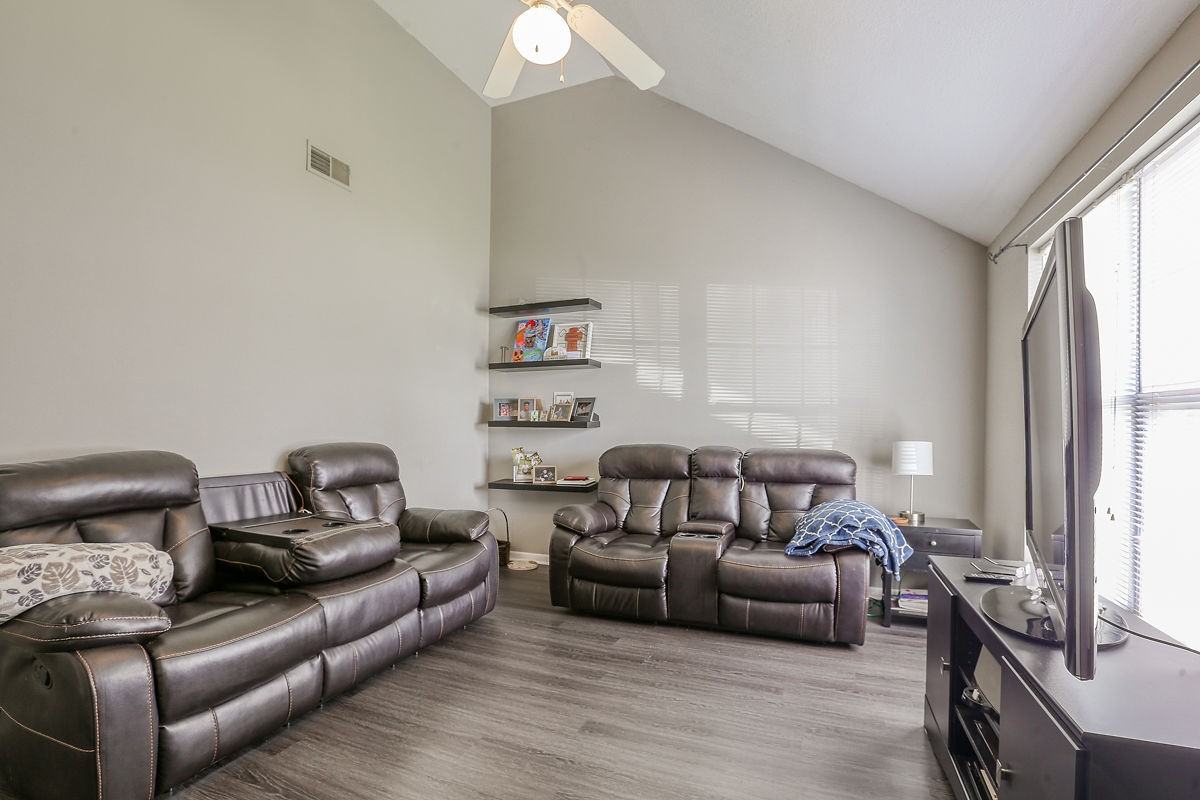 234 Sw Chartwell Cir #234 - Photo 7 of 17
