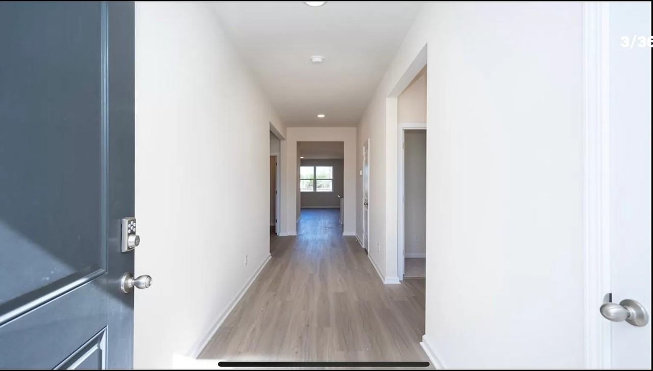 827 Green Garden Way #NA - Photo 2 of 8