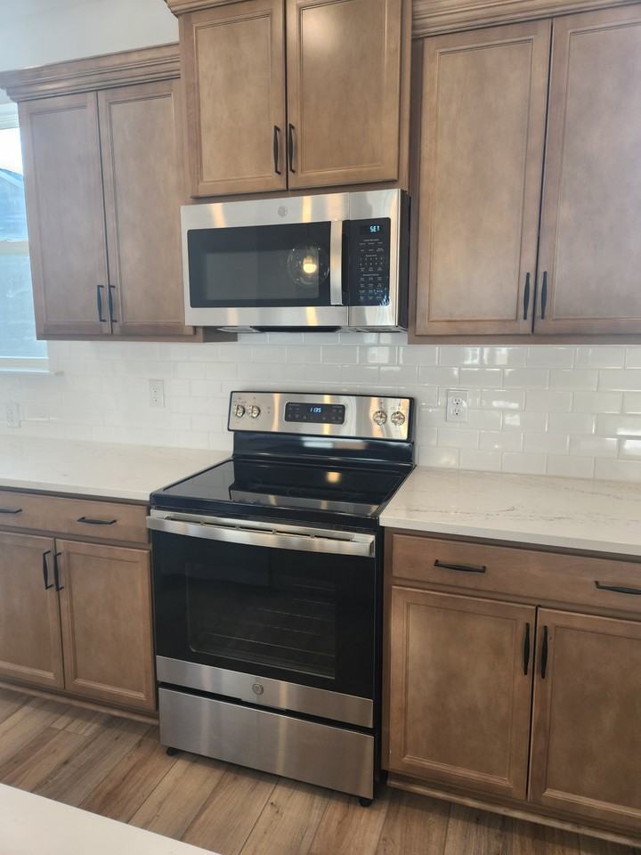 207 Hickory Plains Rd - Photo 2 of 25