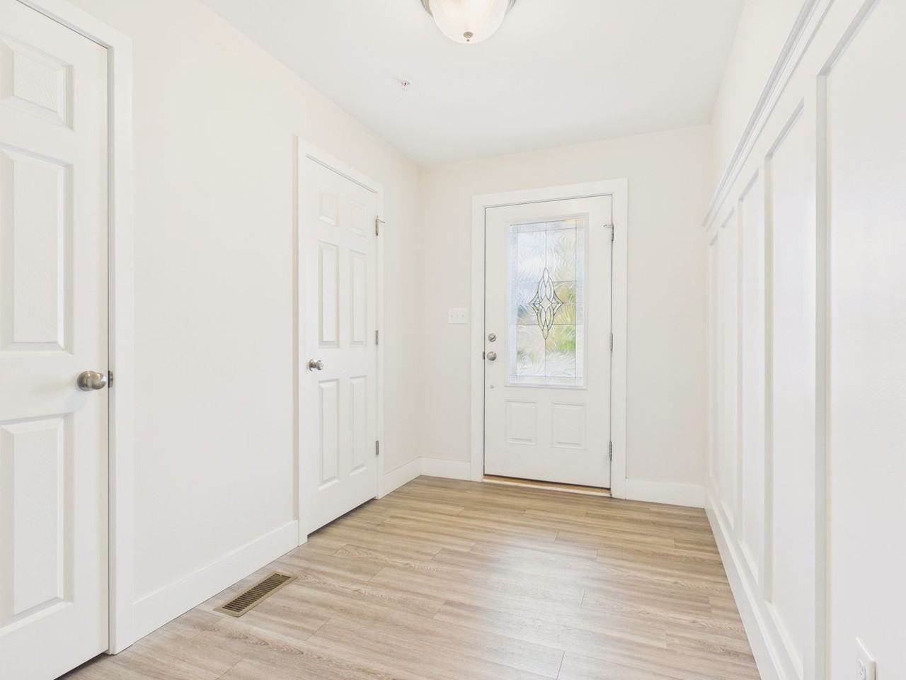 2728 Post Dr - Photo 6 of 29