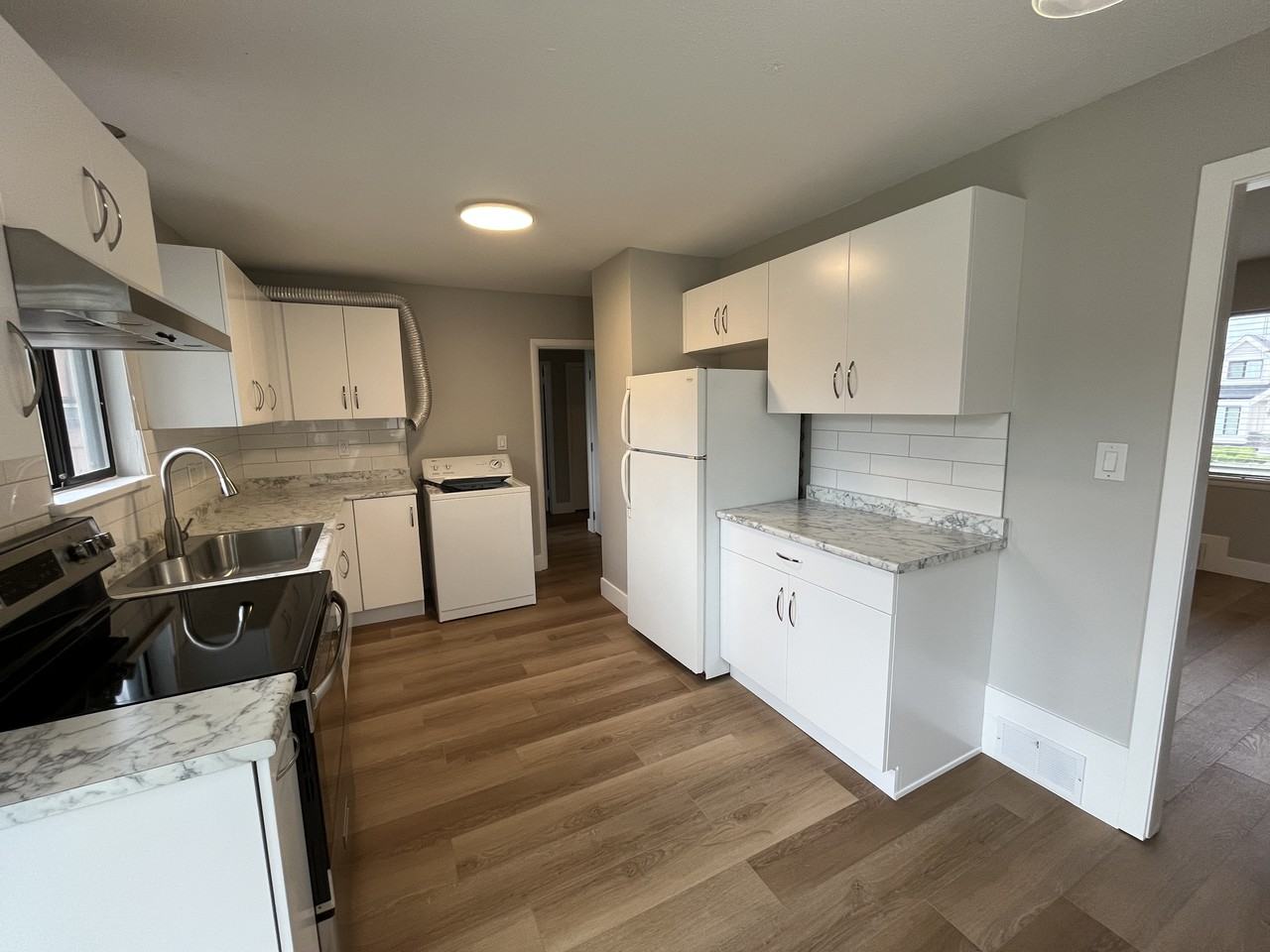8272 17th Avenue - Photo 4 of 9