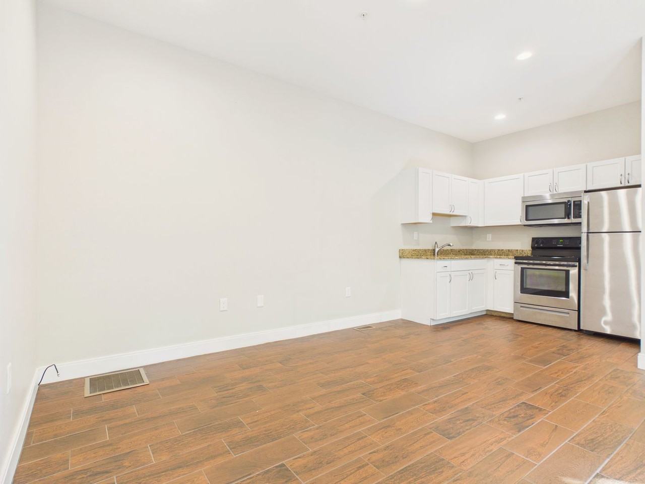 1000 N 6th Street - Photo 4 of 36