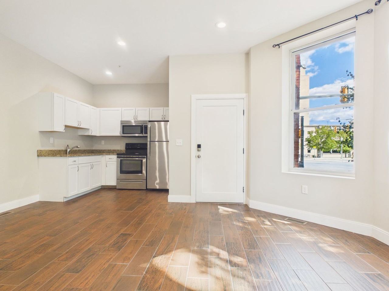 1000 N 6th Street - Photo 5 of 36