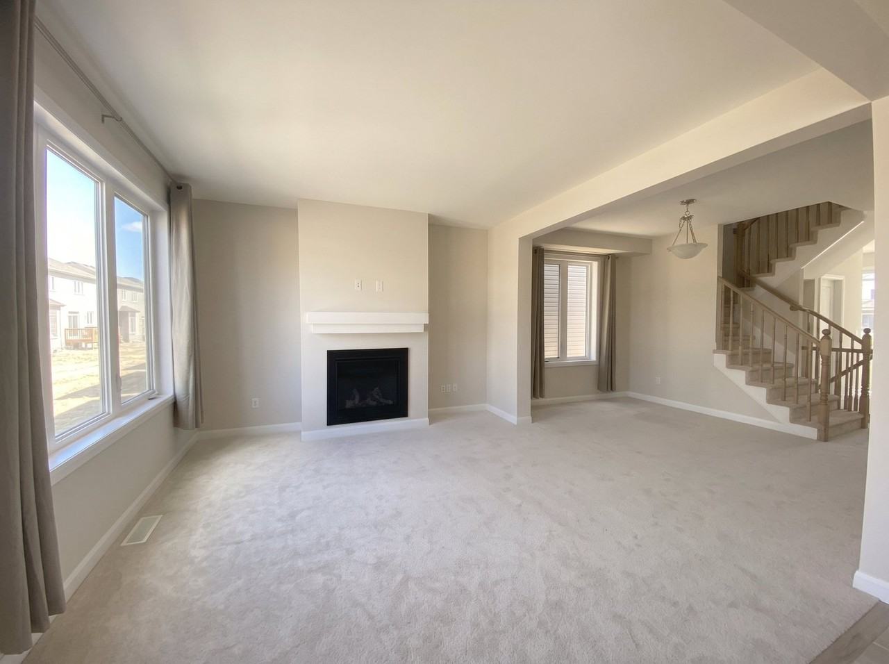 105 Maynooth Crt - Photo 5 of 20