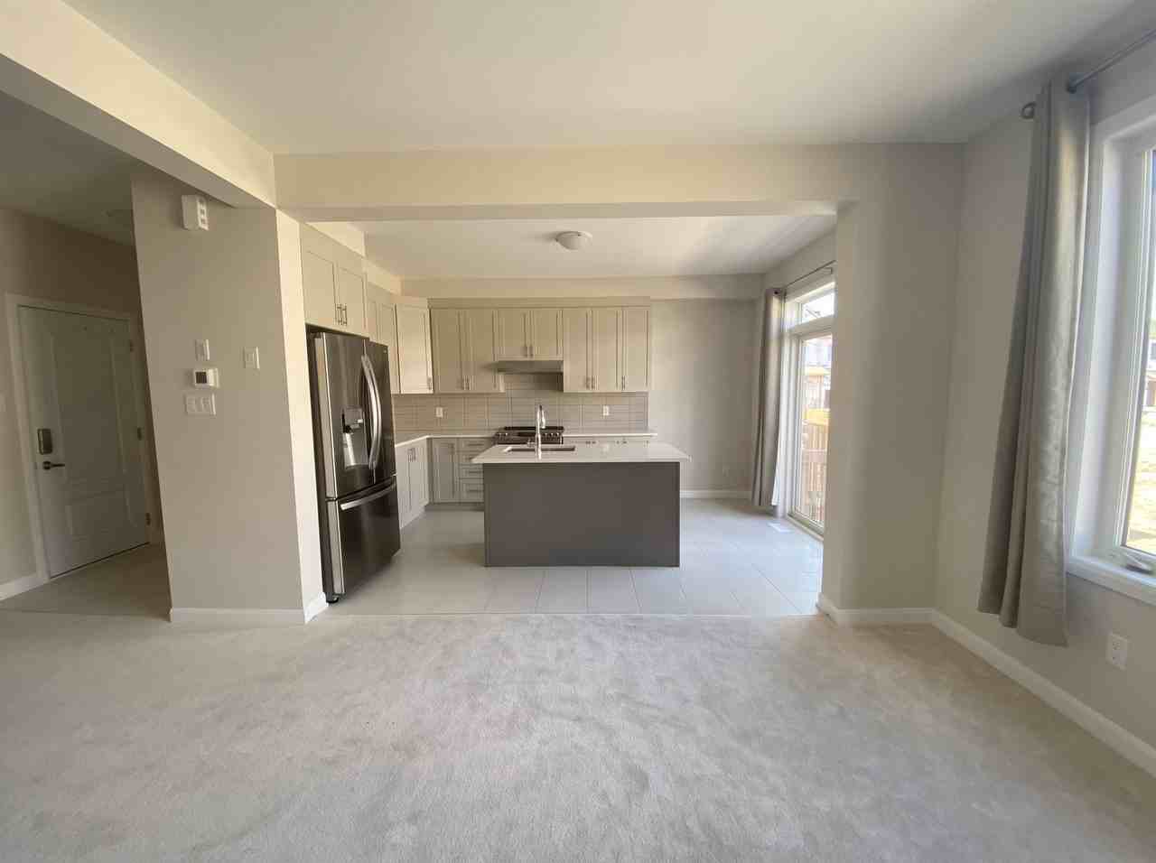 105 Maynooth Crt - Photo 6 of 20