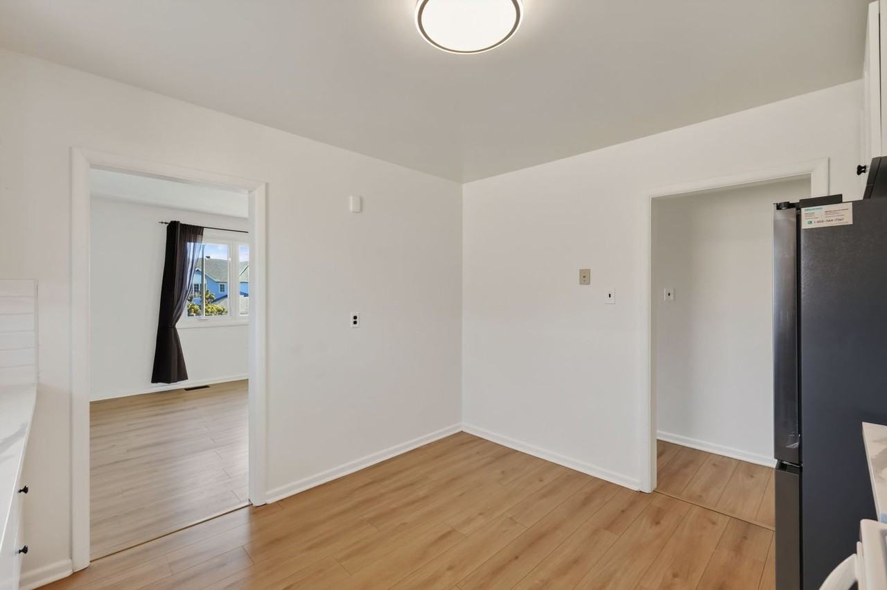 1132 Clyde Ave - Photo 4 of 20