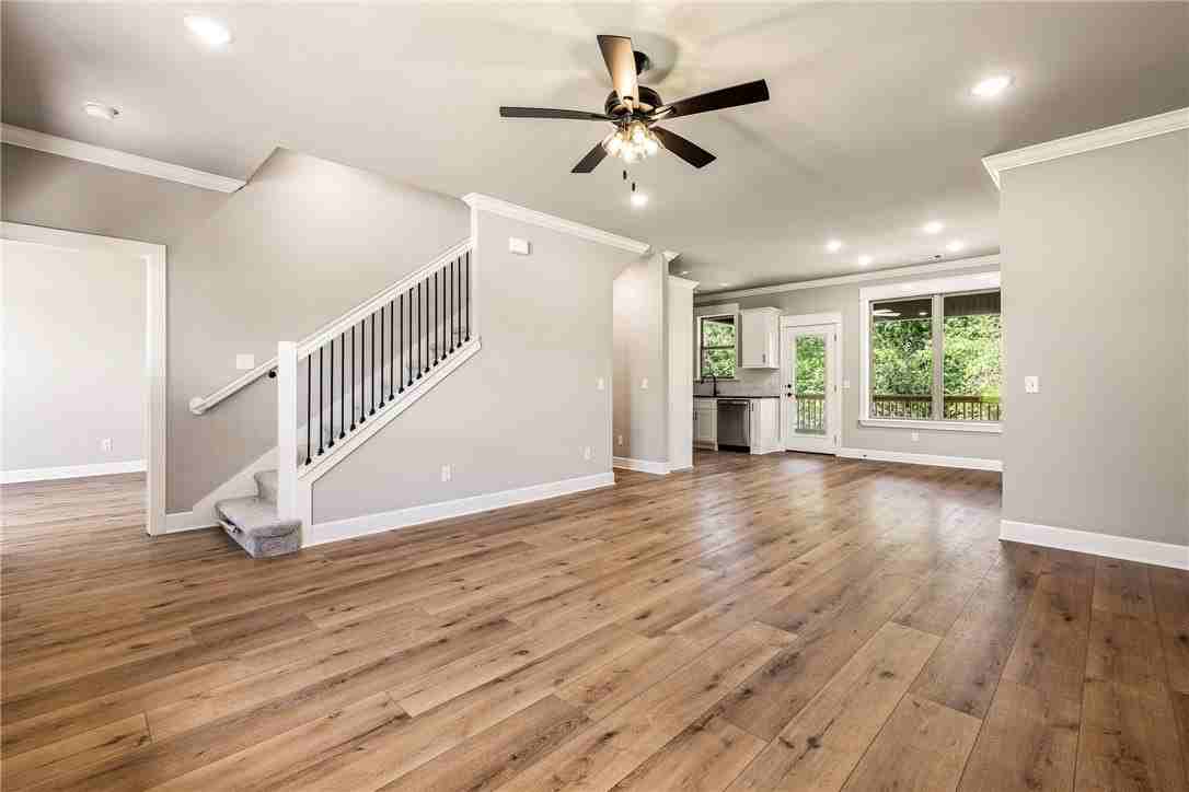 14 Cannich Dr - Photo 4 of 29