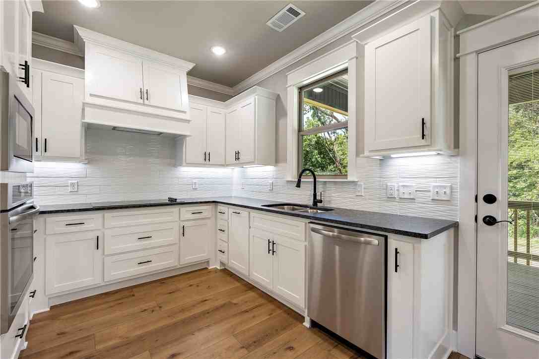14 Cannich Dr - Photo 5 of 29