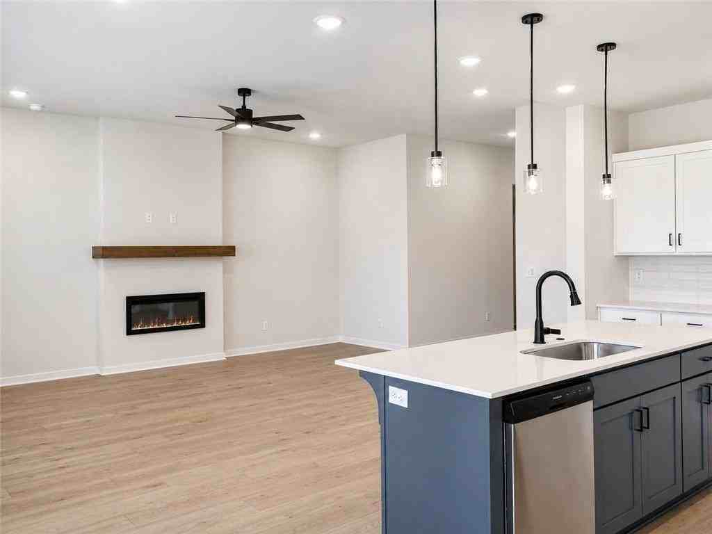 3876 Repose St - Photo 4 of 23