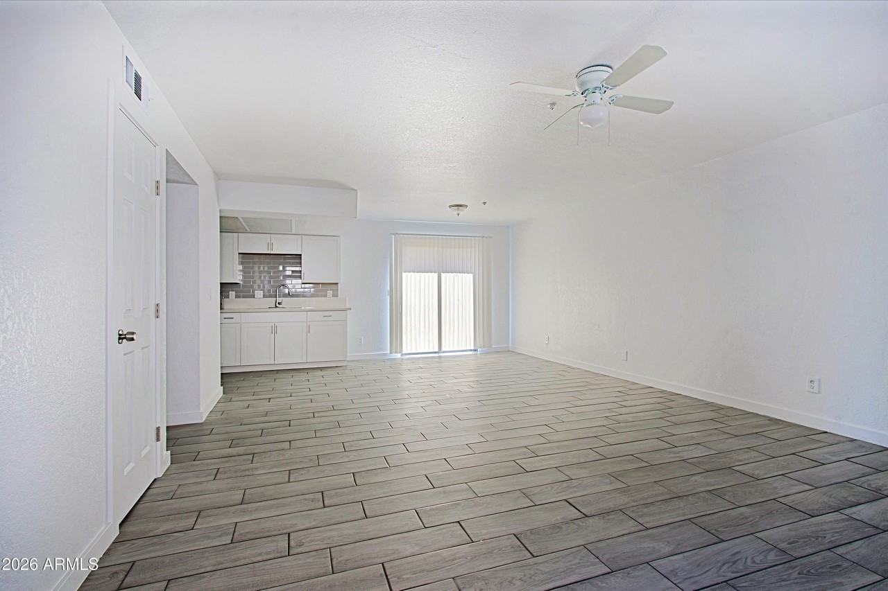 13209 N 21st Pl #8 - Photo 7 of 15