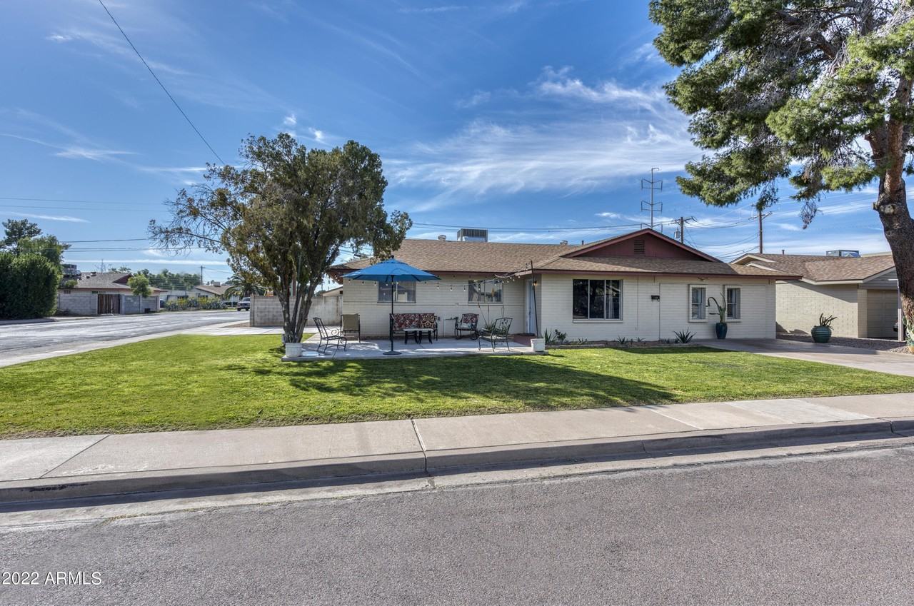 201 W Alameda Dr - Photo 2 of 23