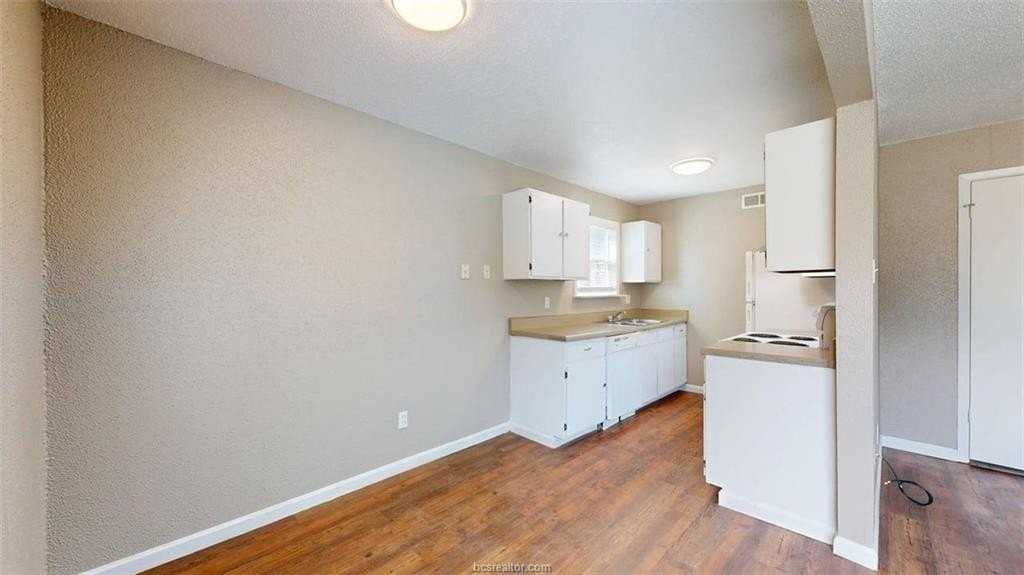 806 Oran Cir #A - Photo 6 of 23