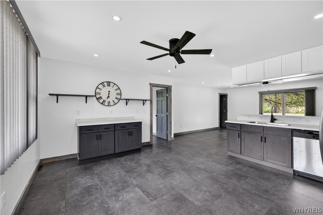 5751 Curriers Rd - Photo 6 of 20