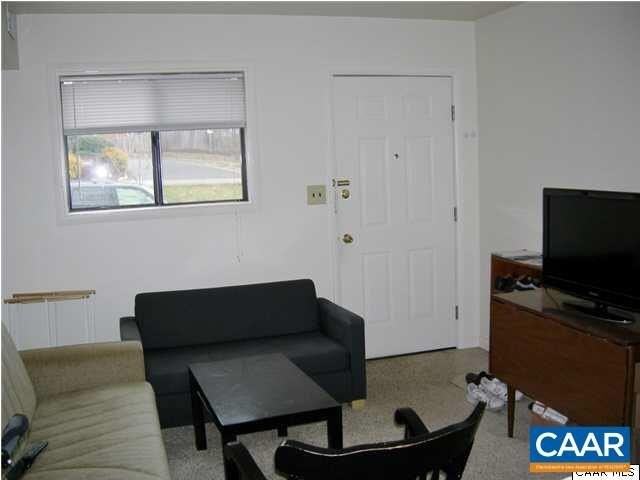 2104 Jefferson Park Ave #E - Photo 6 of 16