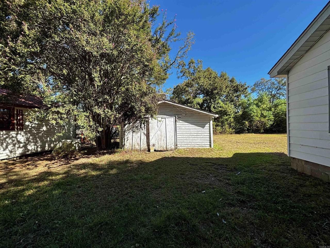 578 Jenkins St - Photo 6 of 23