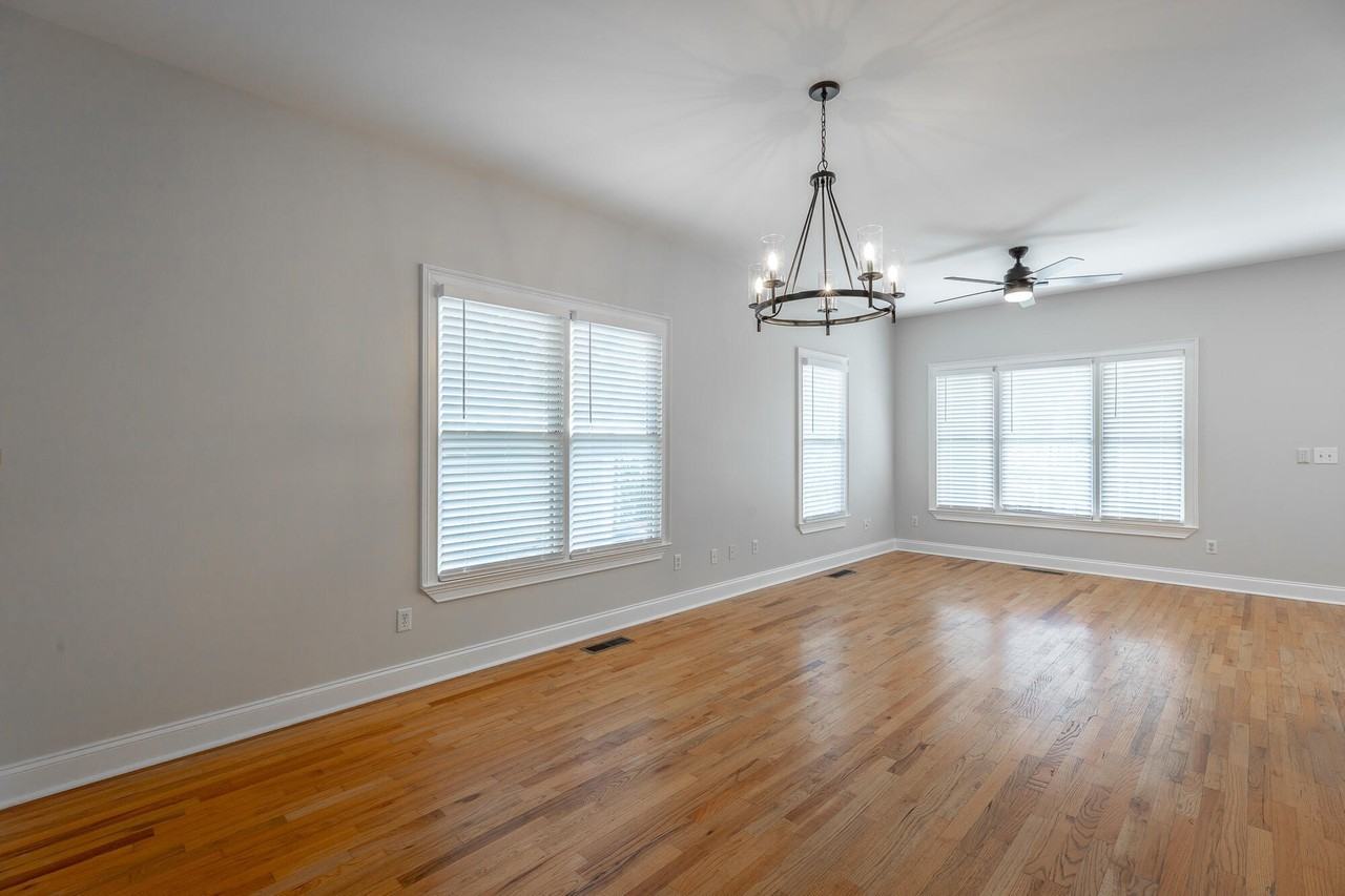 1911 Duncan Ave - Photo 6 of 26