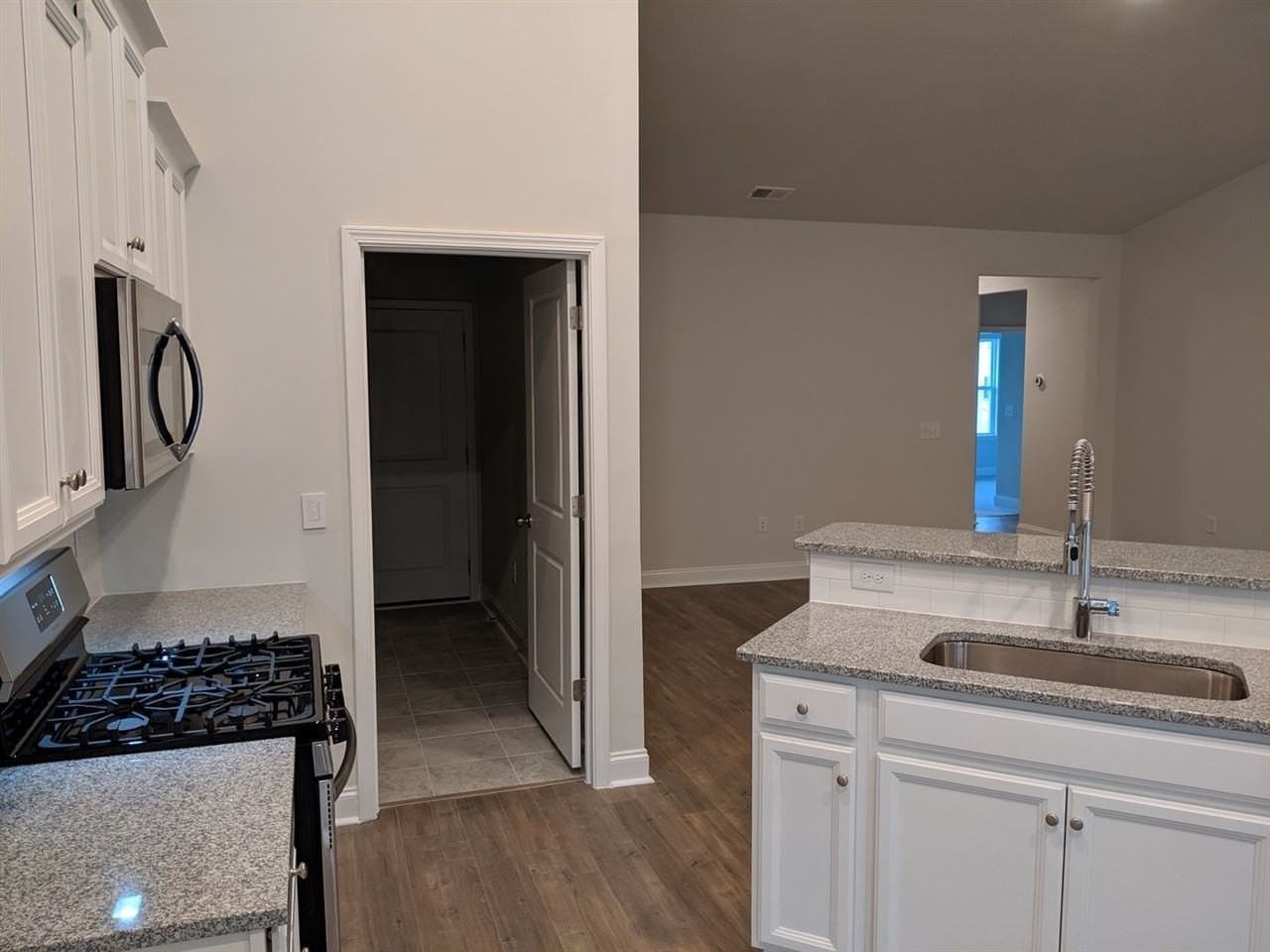 5365 Abbey Park Loop - Photo 2 of 8
