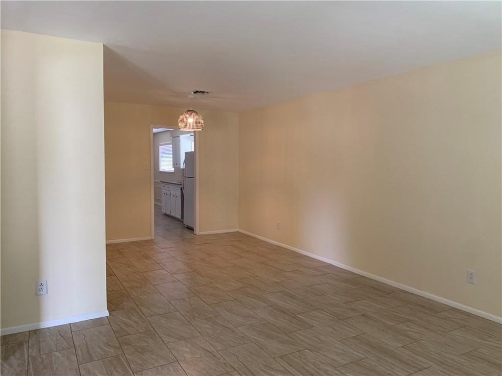 941 Egyptian Dr - Photo 2 of 14