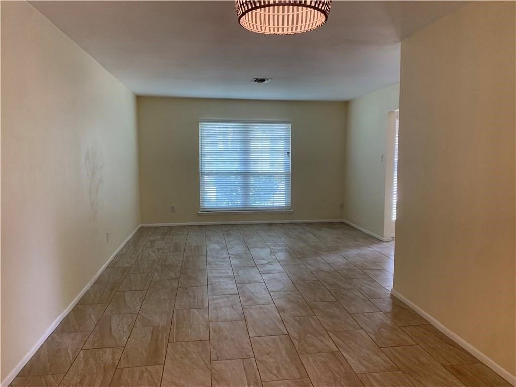 941 Egyptian Dr - Photo 3 of 14