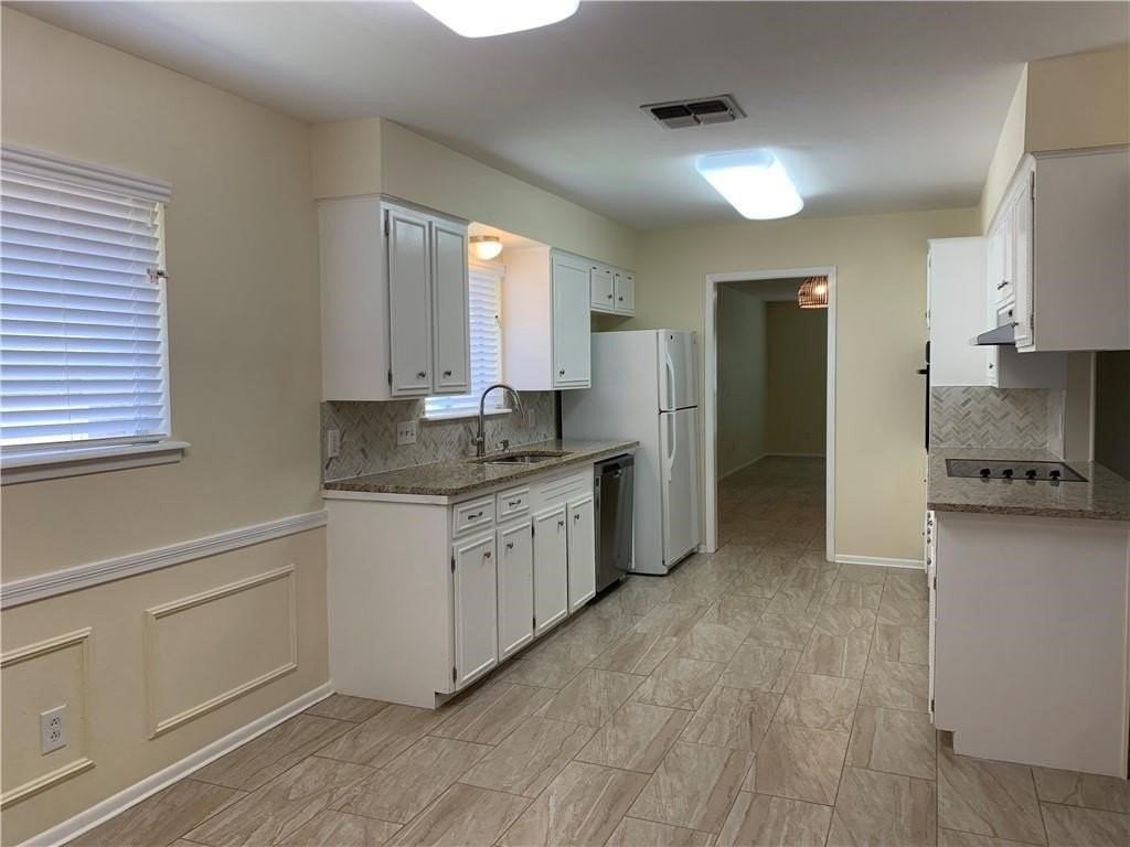 941 Egyptian Dr - Photo 4 of 14