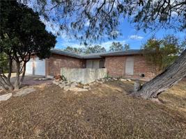 featured image of 5929 Parkview Dr