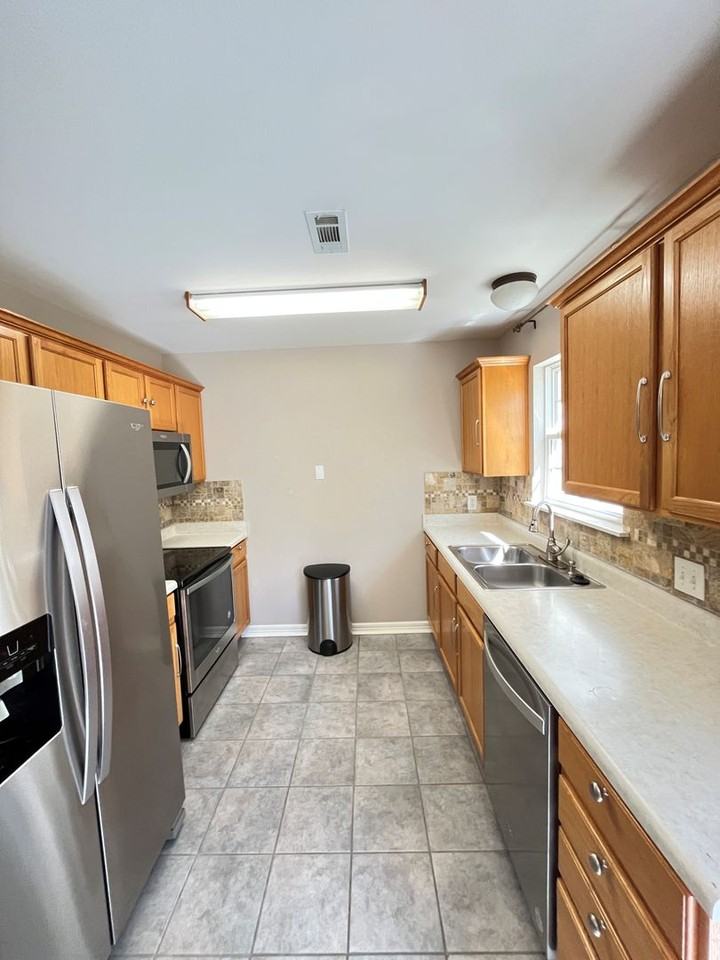 1286 Hackberry Pl - Photo 5 of 15