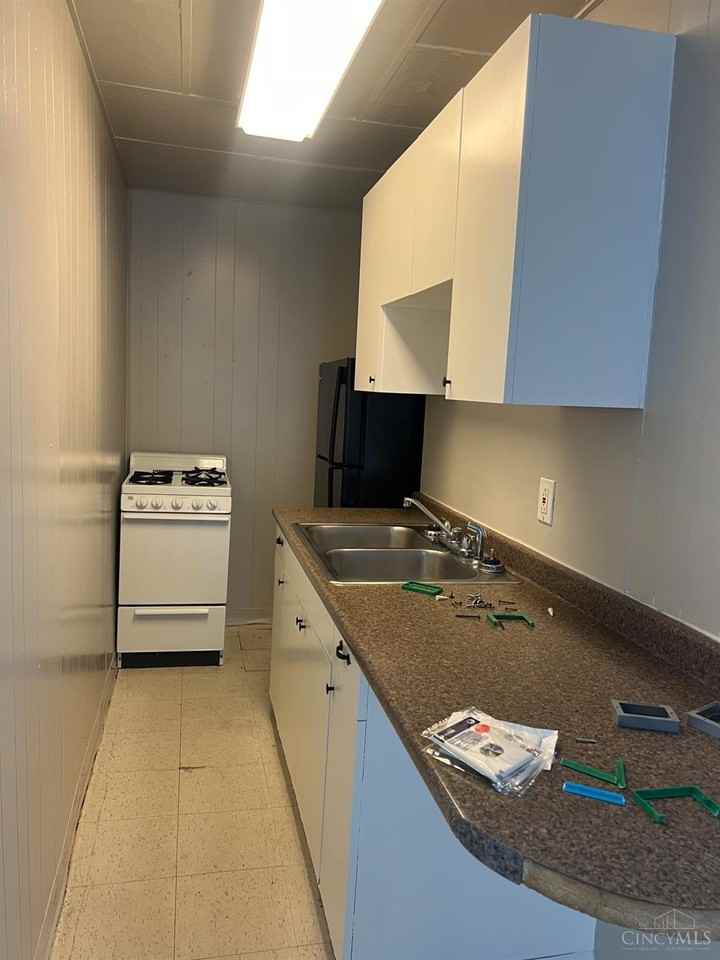4401 Station Ave - Photo 5 of 5