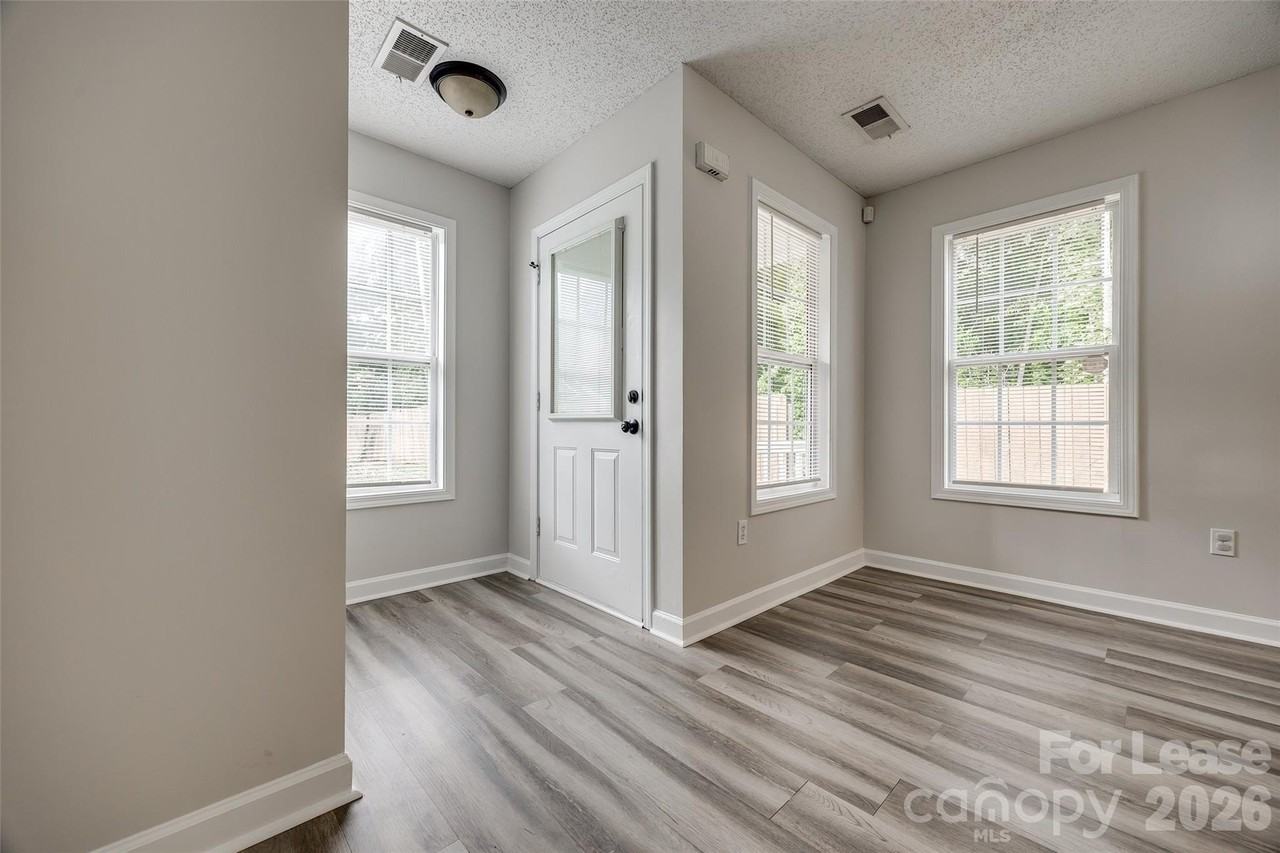 1316 Dan Dr - Photo 4 of 25