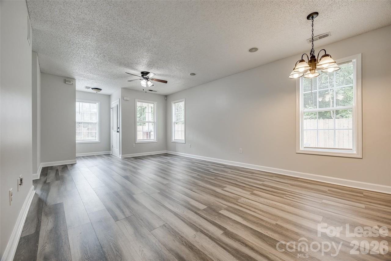 1316 Dan Dr - Photo 6 of 25