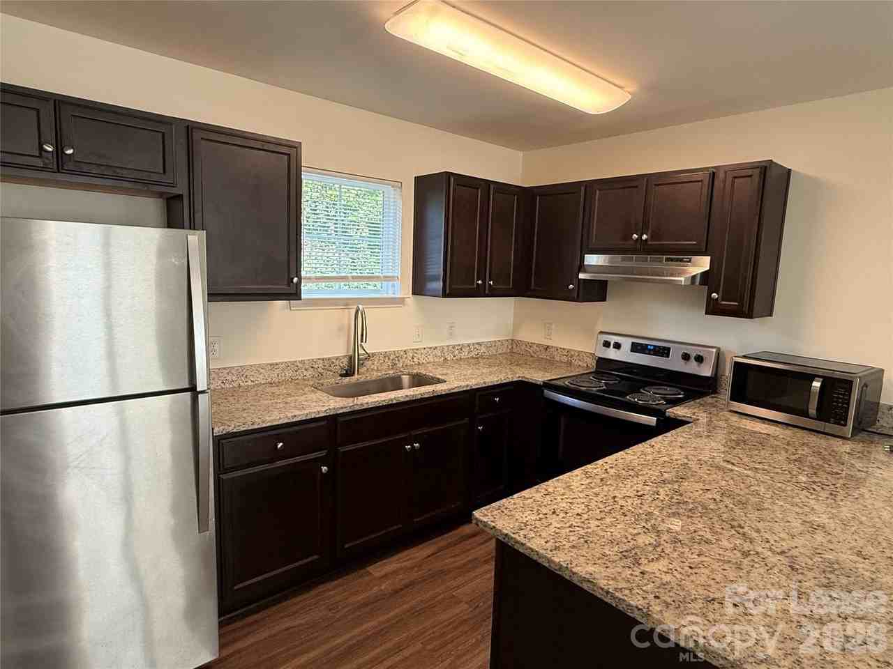 2029 Oakdale Rd #Z - Photo 5 of 12