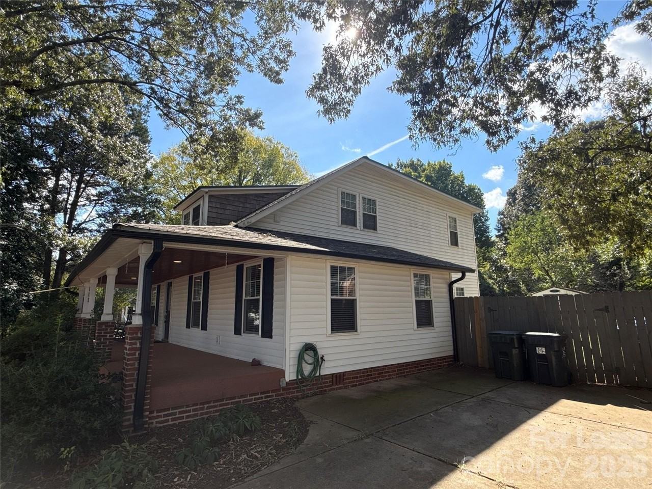 11103 Walters St - Photo 2 of 24