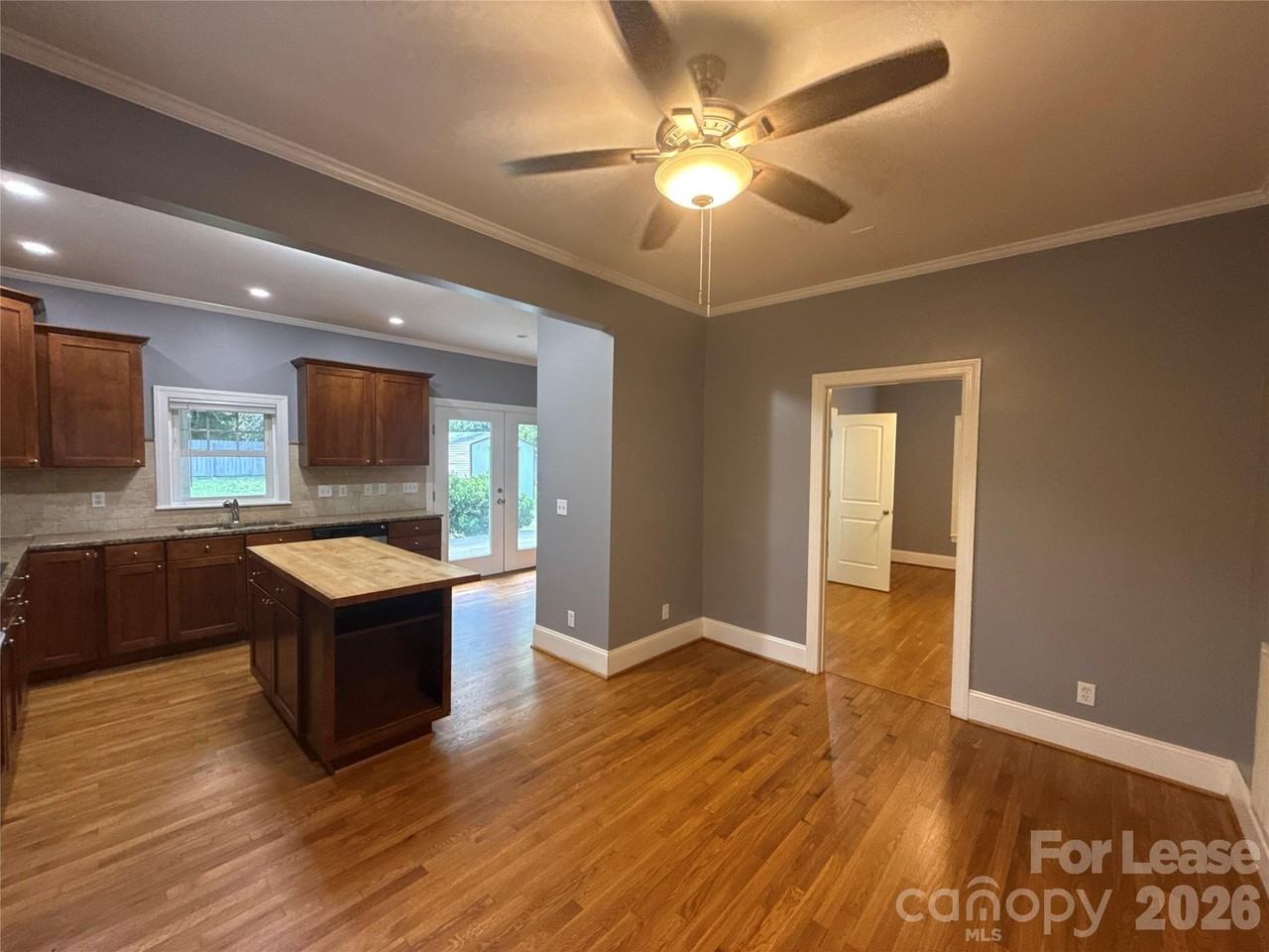 11103 Walters St - Photo 7 of 24