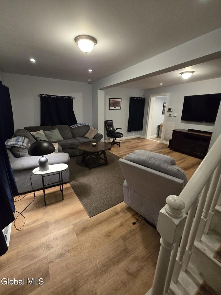 247 Maple Ave - Photo 2 of 17