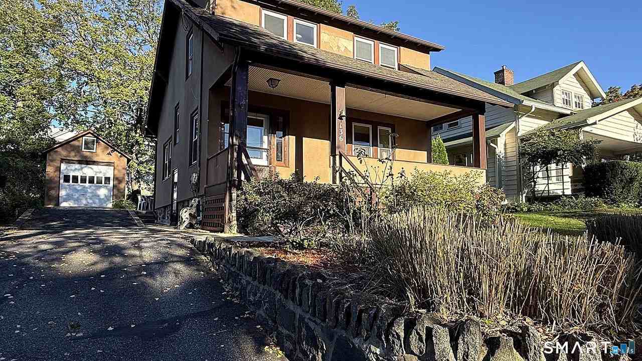 136 Mead Ave