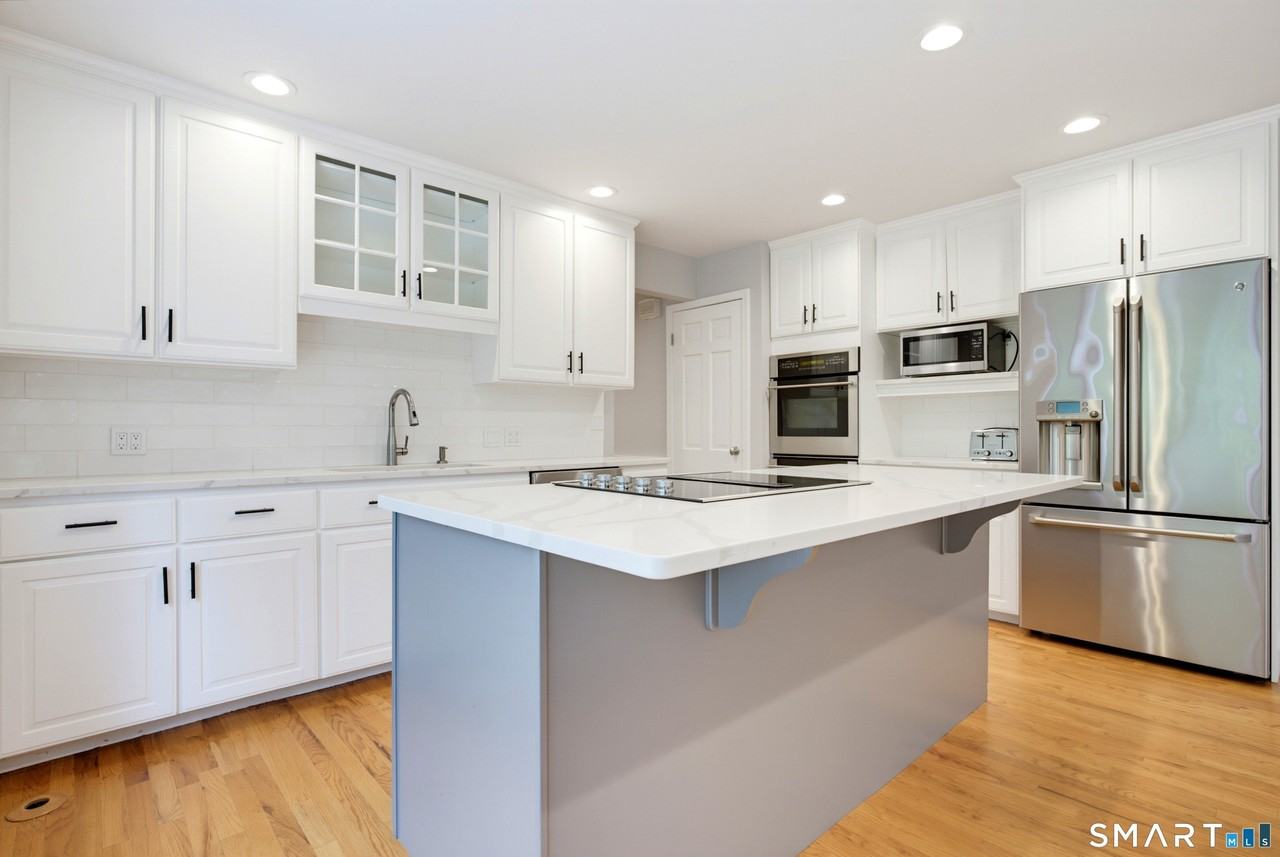 140 Good Hill Rd - Photo 5 of 39