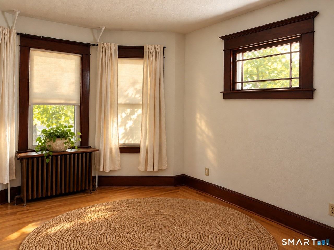 428 Central Ave - Photo 4 of 15