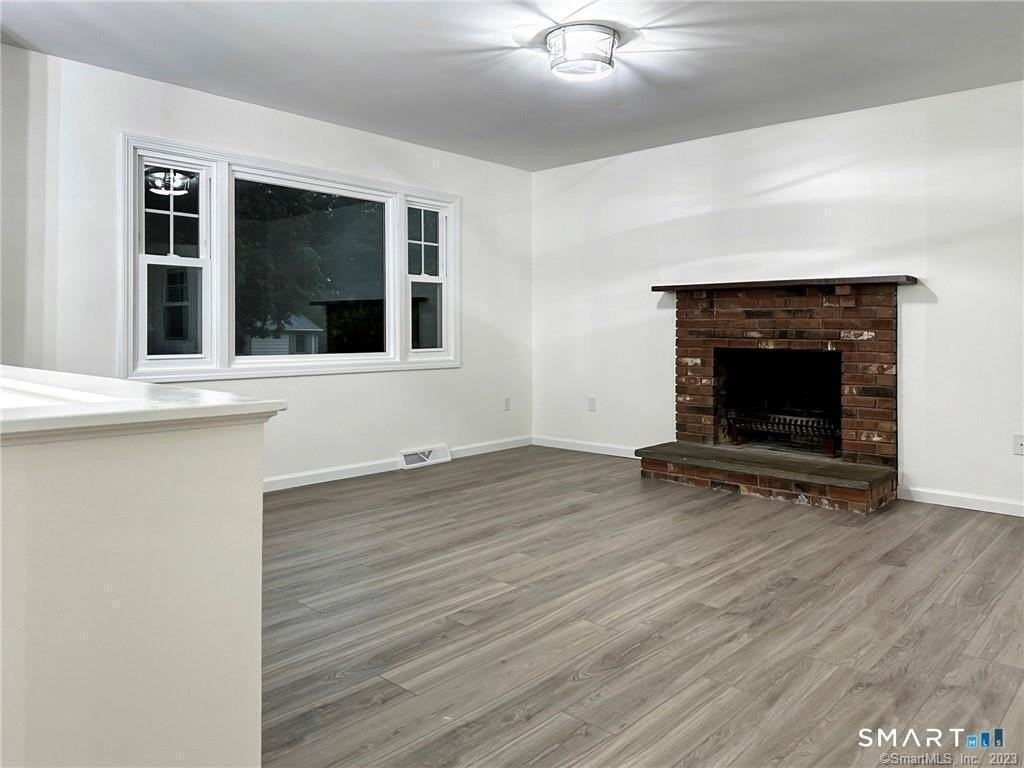 7 Palmer Cir - Photo 4 of 39