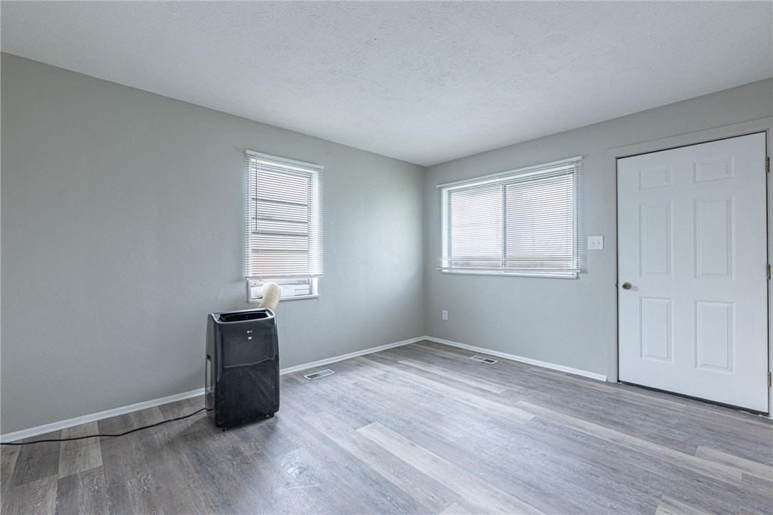 2710 Lehigh Pl - Photo 2 of 13