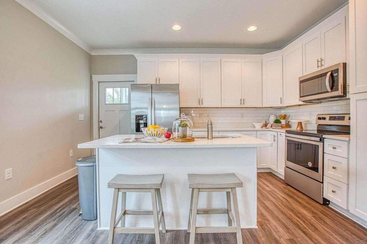 76 Date Palm Ln - Photo 7 of 11