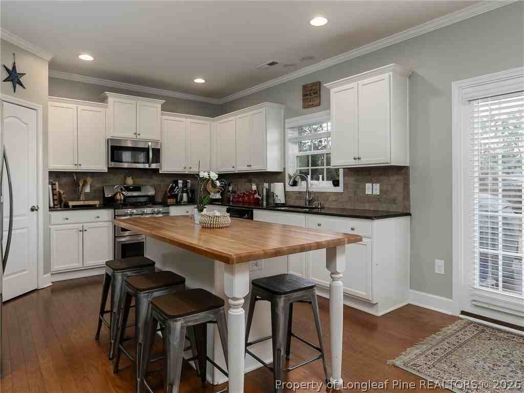 956 Micahs Way N - Photo 4 of 22