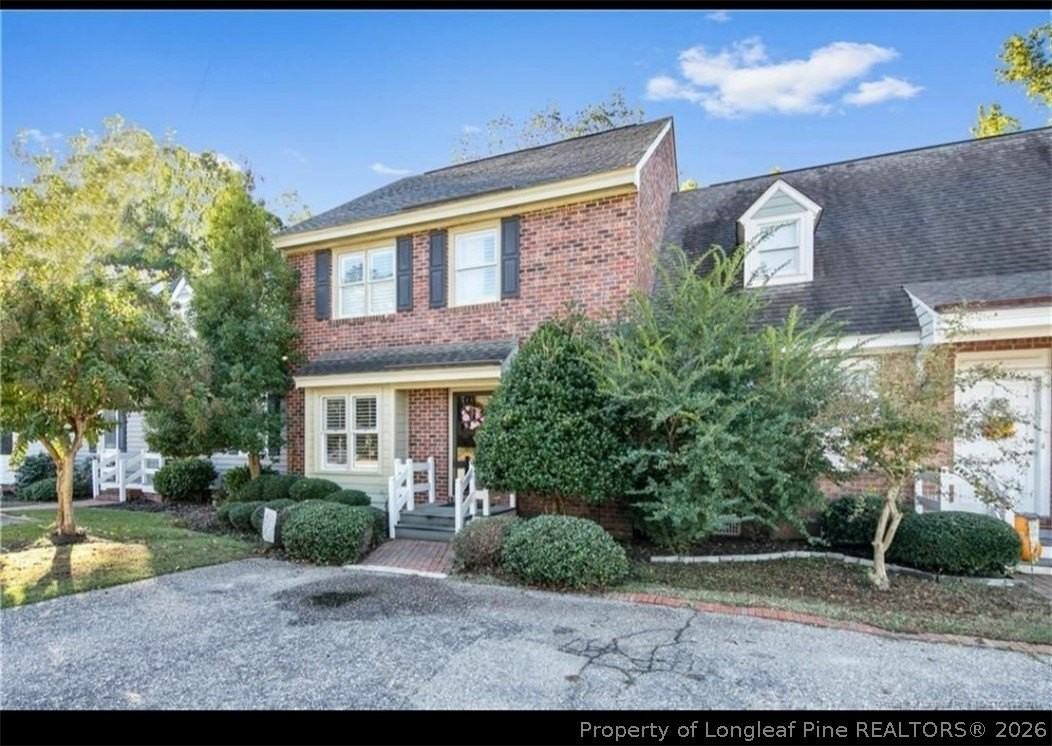 2995 Delaware Dr - Photo 3 of 40