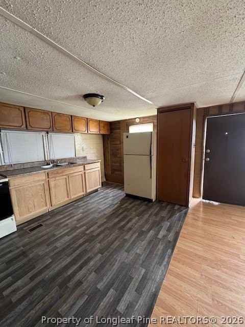 1728 Strickland Bridge Rd - Photo 3 of 5